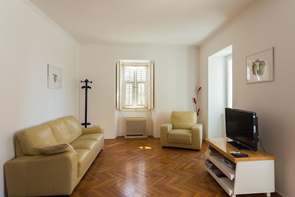 Old Appartement *